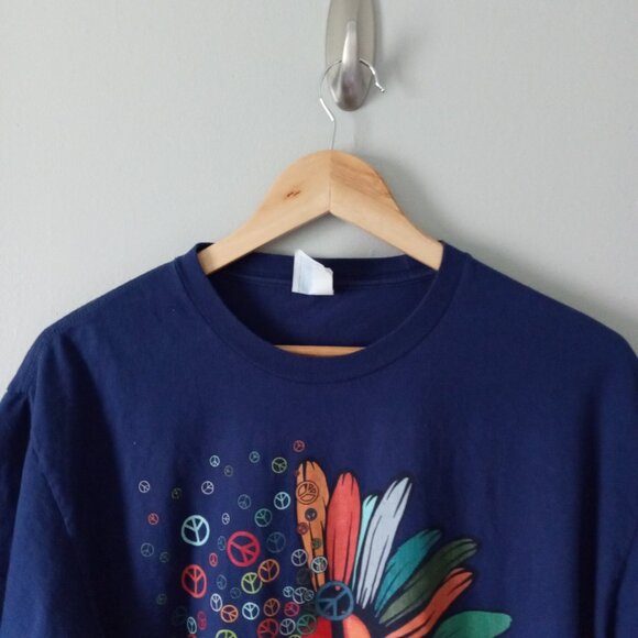 Navy Blue Ranbow Daisy Peace Sign Hippy Soul Short Sleeve Tee - Picture 3 of 5